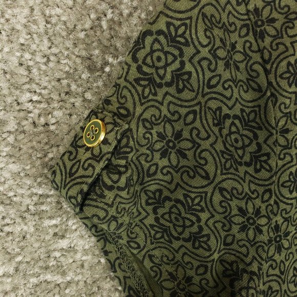 NWT Liz Claiborne Shirt Small S Womens Green Short Sleeve V Neck Cotton Top - Picture 3 of 10